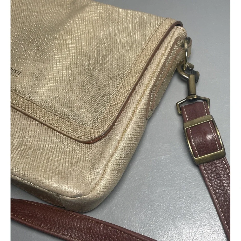 Fossil Distressed Metallic Gold Leather Flap Crossbody Messenger Bag